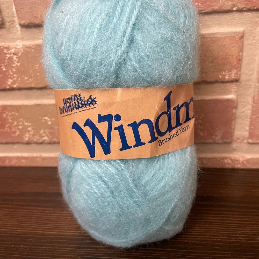 Vintage Yarns Brunswick Windmist BRUSHED Yarn Skein Ball Light Blue Shade 2847